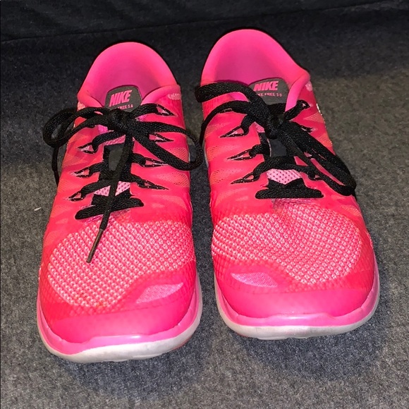 nike free run pink